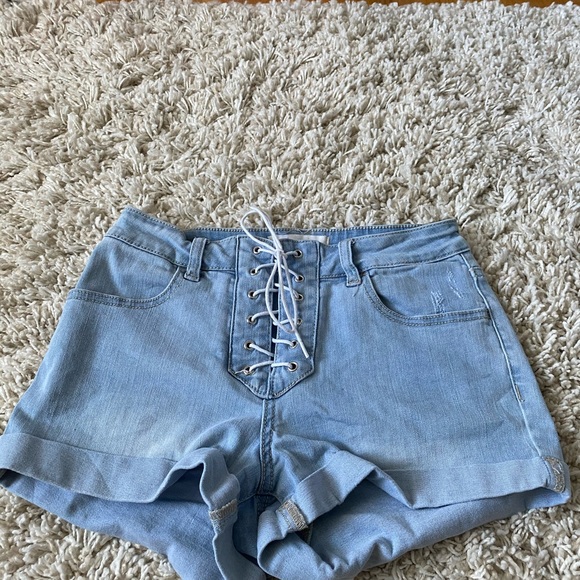 Shorts - Picture 1 of 2